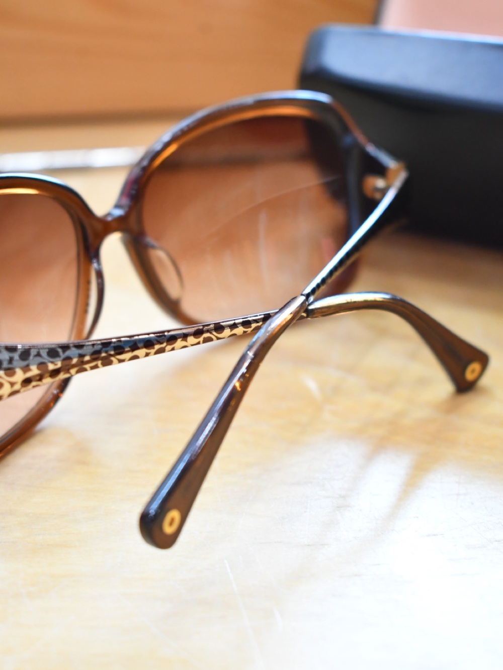 Coach Brown Oversized Women's Sunglasses - Picture 5 of 10
